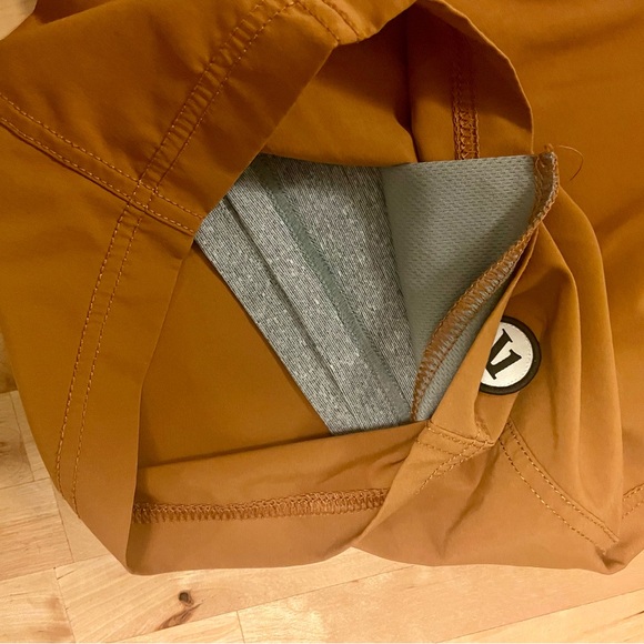 Men’s Vuori Kore Shorts - Picture 4 of 7